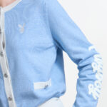 CASUAL CHARM เสื้อถักไหมพรม  แขนยาว เปิดหน้าติดกระดุม ปักโลโก้ที่แขนและอกเสื้อ - Image 3