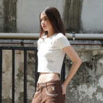 12PB URBAN BOHO เสื้อยีดคอกลม แขนสั้นพิมพ์และ ปักลายโลโก้ที่ชิ้นหน้า - Image 4