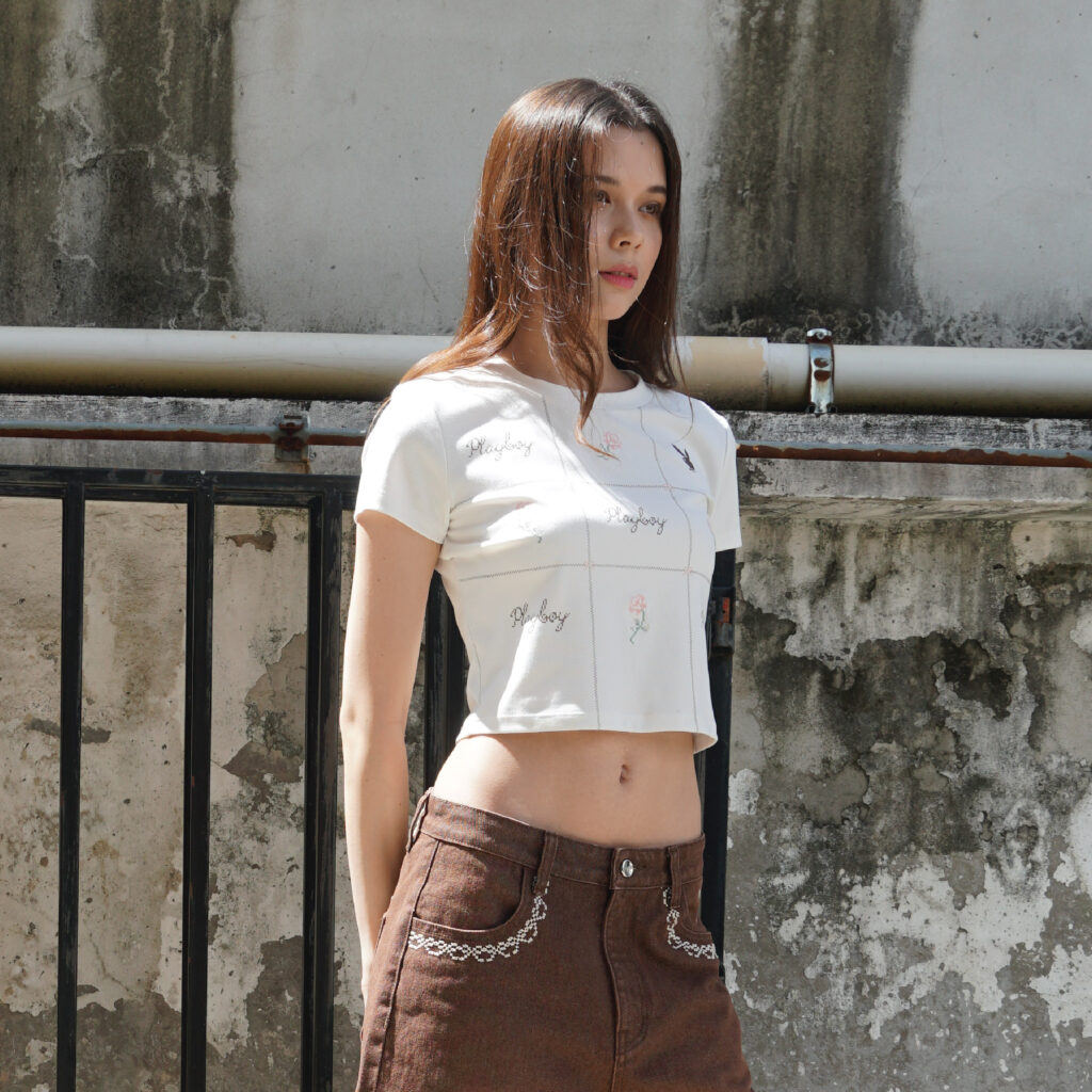 12PB URBAN BOHO เสื้อยีดคอกลม แขนสั้นพิมพ์และ ปักลายโลโก้ที่ชิ้นหน้า - Image 3