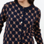 12PB VELVET CHAIN เสื้อถักไหมพรม คอกลม แขนยาวเปิดหน้า ทอลายPB แทรกดิ้นทั้งตัว - Image 2